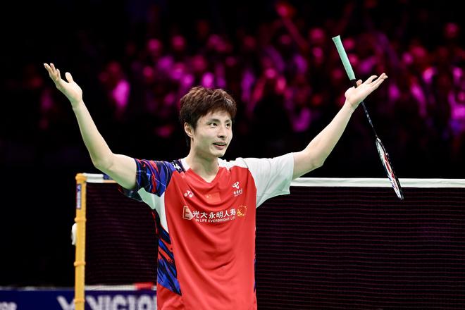 篮球场上的 篮球场上的