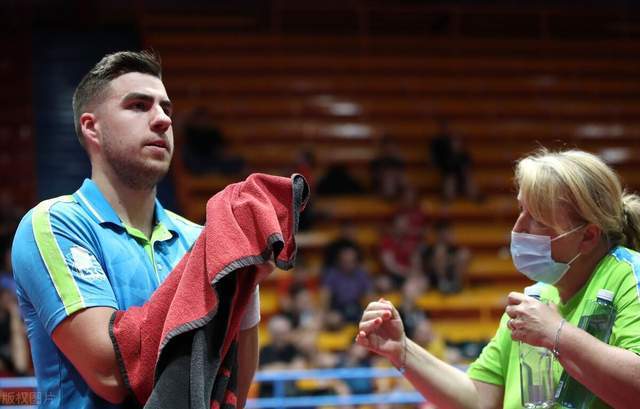 我们再次犯 我们再次犯