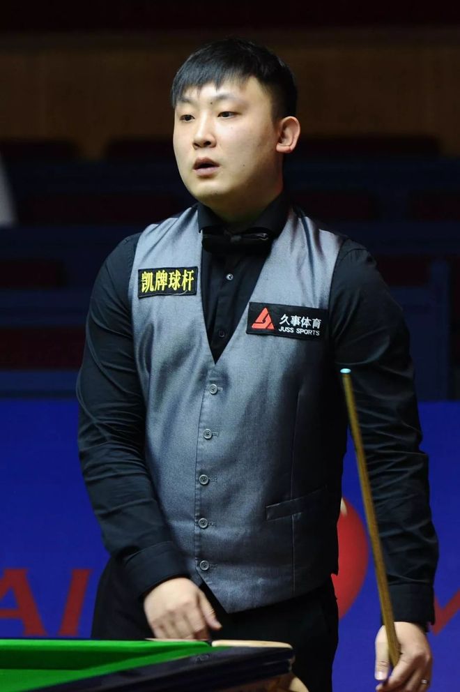 后卫内收与 后卫内收与